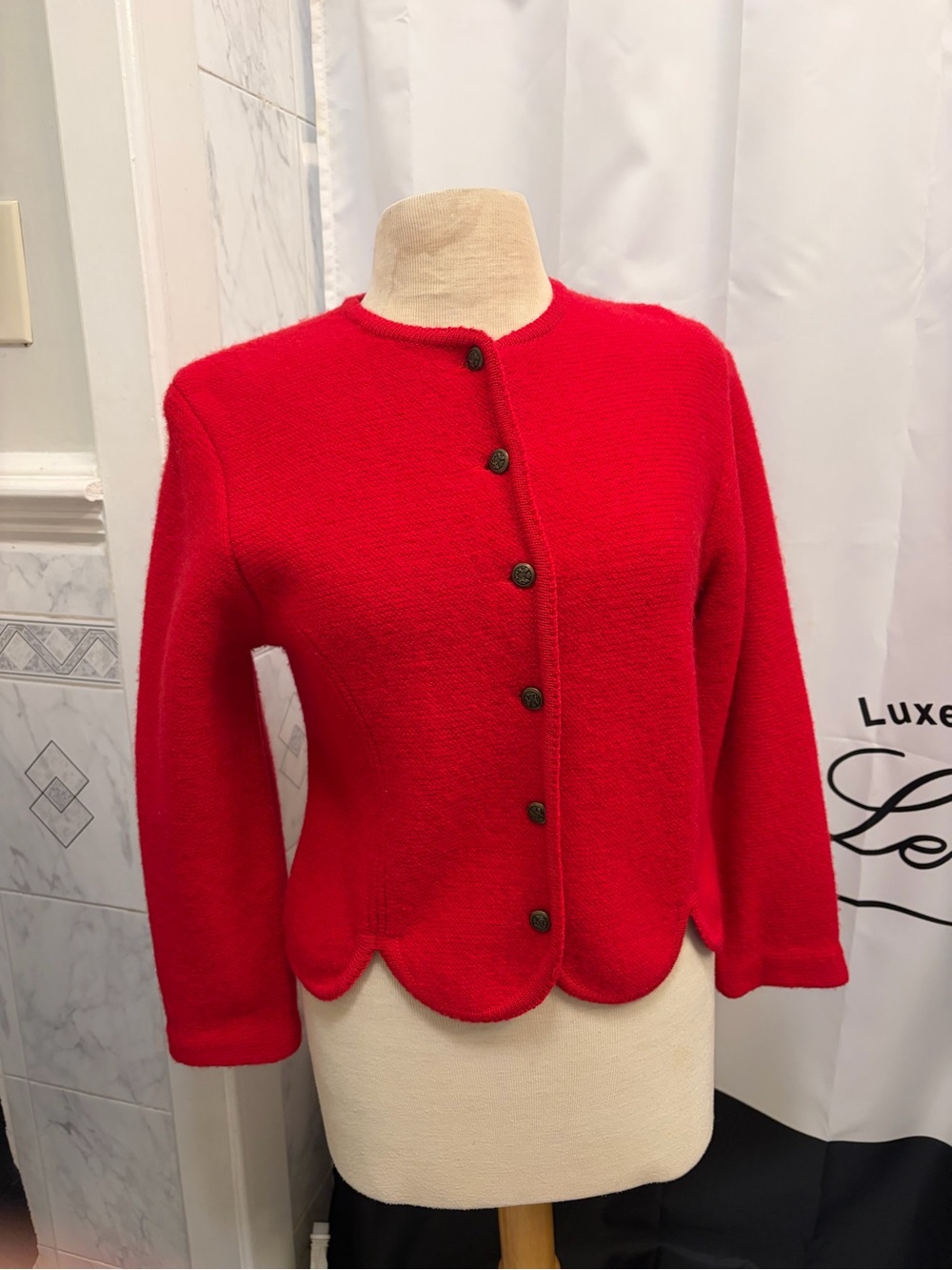 Vintage classic New England 100% wool red Women's Scalloped Button-Front Jacket